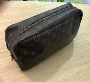 LOUISVUITTON モノグラムポーチ